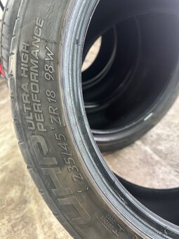 Kormorán UHP 235/45ZR18 98w - 5