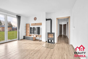 Prodej, rodinný dům 4+kk, CP 1030 m2, zahrada, Třebařov, okr - 5