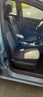 Prodám vyměním Ford focus 1.6 77kw r.v.2008 - 5