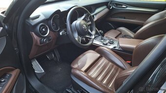 Alfa romeo Stelvio - 5