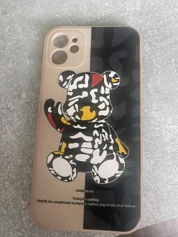 Prodám iPhone 11 - 5