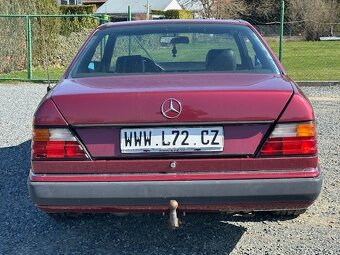 Mercedes-Benz 124 E220 kupé w124 - 5