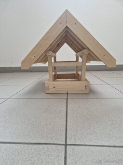 Dřevěné krmítko pro ptáky - ruční výroba - 5