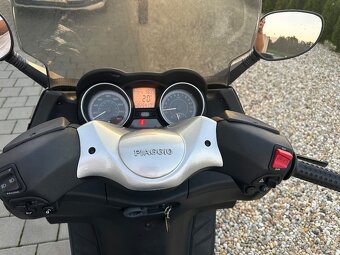 Piaggio Xevo 125 - 5