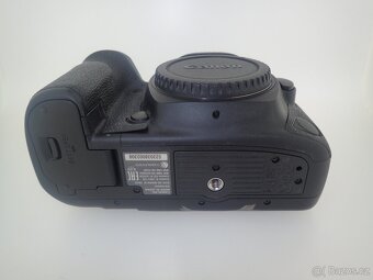 Canon EOS 5D Mark IV - 5