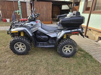 Čtyřkolka Can-am - 5