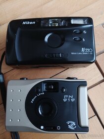 PN 919, Nikon AF 220 - 5
