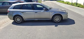 Alfa Romeo 159 JTD - 5