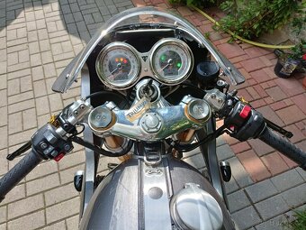 Triumph thruxton 1200 R - 5