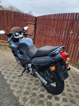 Suzuki GSX 750 F - 5