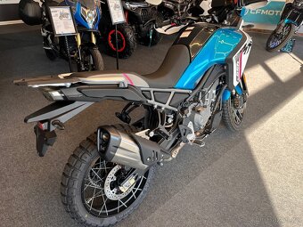 CFMOTO 450MT-R modrá + dárek, ihned k odběru - 5