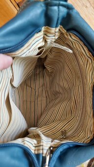 Tmavě modrá kabelka - 5