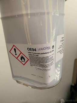 Lakované smrkové masivní dveře včetně zárubní a kování - 5