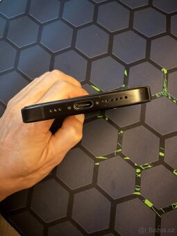 iPhone 16 pro 256 - 5