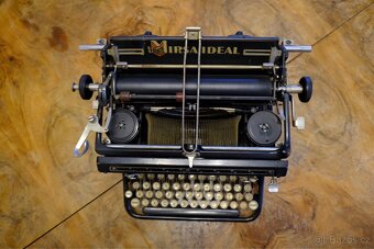 Starožitný psací stroj U.S. Mirsa Ideal - 5