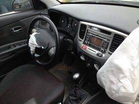 Kia Rio 1,4i 71kW 2009 - pouze díly - 5