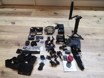 GoPro Hero5 + velké příslušenství - 5