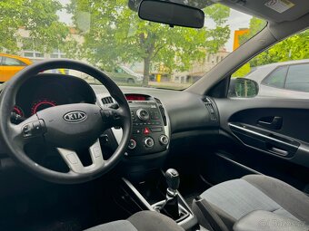 Kia Ceed 1.6 CRDI R.v. 2012 6 Rychlostní manuál ČR - 5