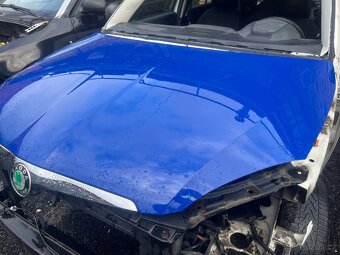 Škoda Fabia 2 II krátká HB zadní vrata 4590 Kapota - 5