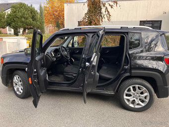 Jeep Renegade Panoramaticka strecha Limited - 5