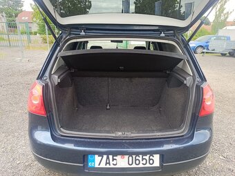 Pronájem VW Golf 5 - 5