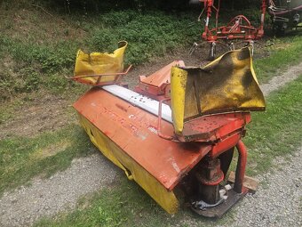 Čelní disková sekačka Pöttinger Cat Aplin 240 - 5