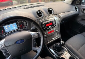 Ford Mondeo BA7, 2.0 107kW Liftback, benzín,  2001 - 5