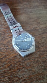 Vintage Bulova dual day automatic - 5