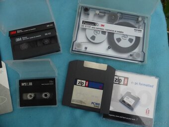 Datové pásky pro sálové PC, další magnetická média - 5