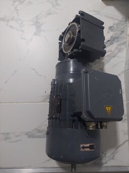 NORD elektromotor s převodovkou - 5
