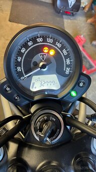 Motocykl Triumph - 5