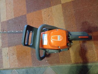 Motorová pila Oleo Mac GS350C - 5