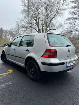 Volkswagen Golf 4 1.6i benzin - 5