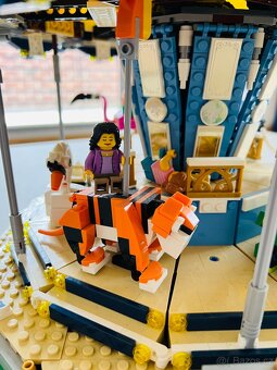 Prodám Lego Creator Kolotoč - 5