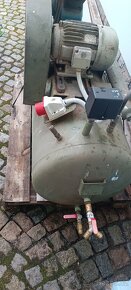 Dvoupístový kompresor DDR - 5