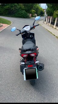 Skútr maxon 125 - 5
