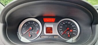 Renault Clio 1.6 Benzín (r. 2006) Automat - 5