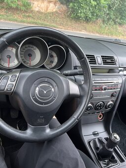 Mazda 2003 Sedan 1.6 TDcI - 5