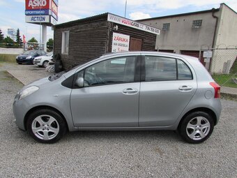Toyota Yaris 1.3i 64kW, serviska, nová STK, ALU kola - 5