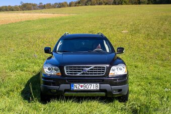 Volvo XC90 2,4 D5 136KW AWD AT6 /AJ NA SPLÁTKY / PROTIÚČET/ - 5