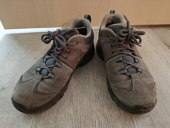 Sportovní dámské šedé boty vel.39 značky crossroad - 5