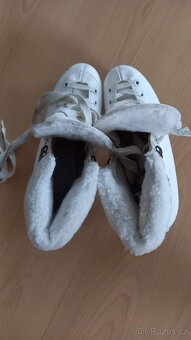 Dívčí lední brusle vel.35 Botas Stella - 5