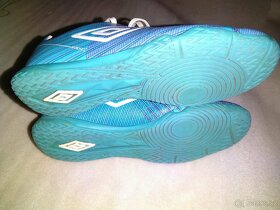 Pánské sálové boty UMBRO vel. 43 EUR (vnitřek 25.5 cm) - 5