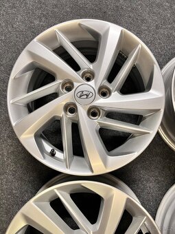 5x114,3 R16 Hyundai Tuscon originál alu disky - ET 45 - 5