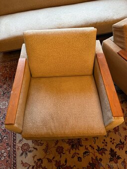 Stará sedací souprava - pohovka a 2 křesla a stůl - 5