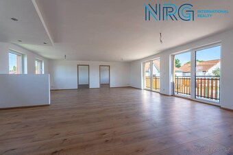 Prodej bytového domu, 3 bytové jednotky 301 m², komerční pr - 5