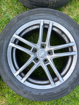 Prodám kompletní sadu alu kol 5x112/17 pneu 225-50-17 - 5
