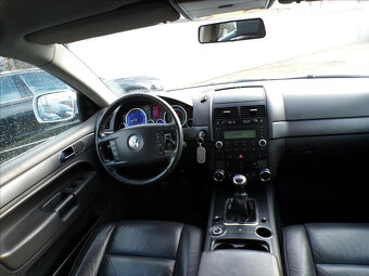 Volkswagen Touareg 2,5 TDI R5 TAŽNÉ ZAŘÍZENÍ 3.500KG - 5