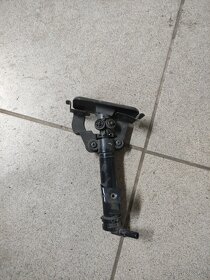 Ostřikovač světel a levá přední mlhovka Chevrolet Captiva. - 5