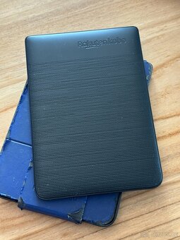 Čtečka knih KOBO CLARA HD 8GB WIFI N249 + obal - 5